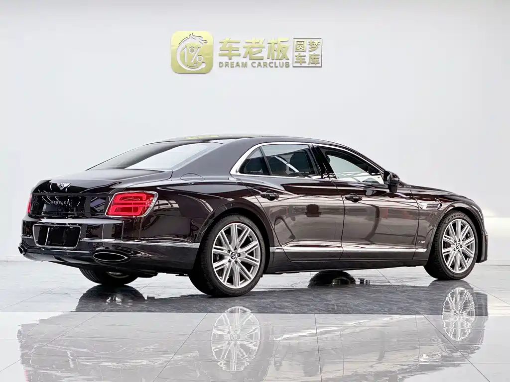 Bentley Flying Spur — миниатюра 4
