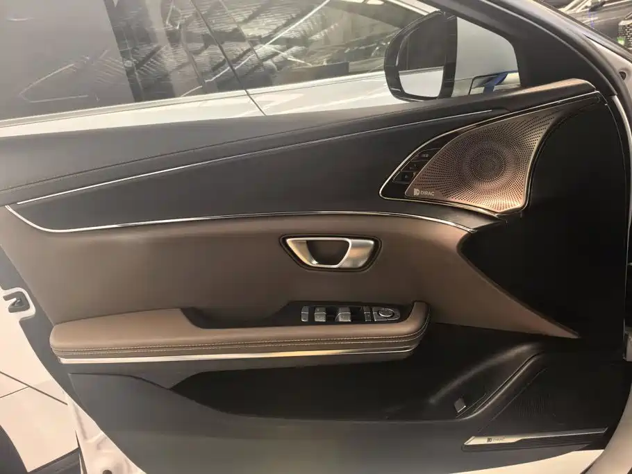 BYD Han — миниатюра 7