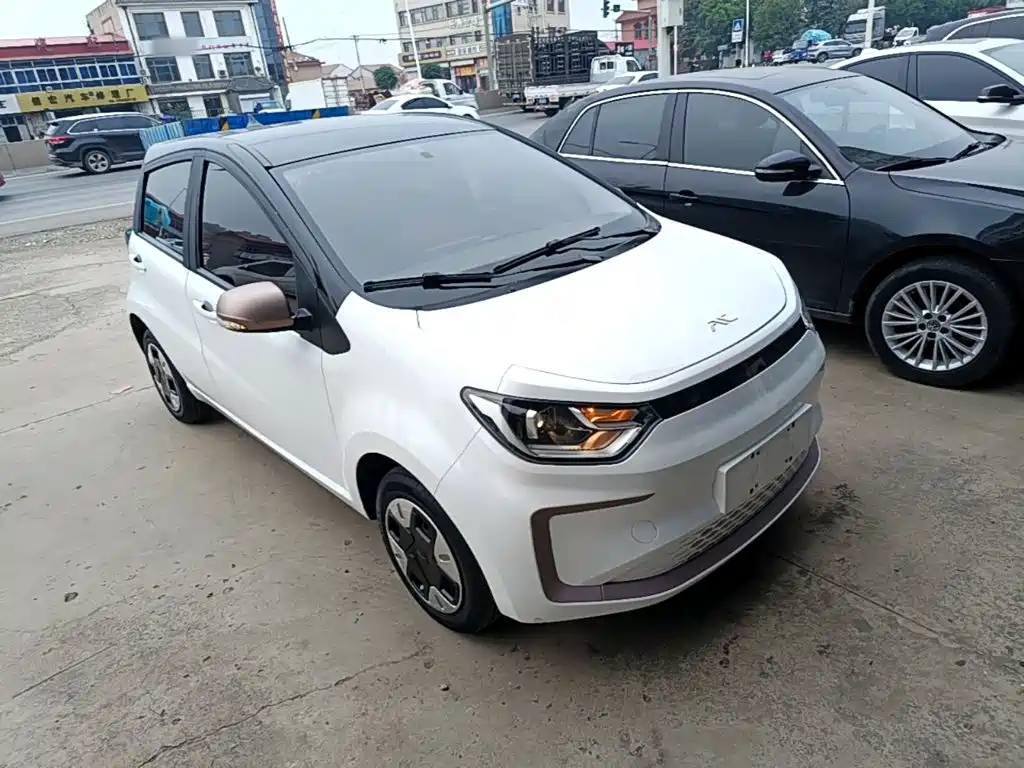 Yiwei Yiwei Huaxianzi — миниатюра 4