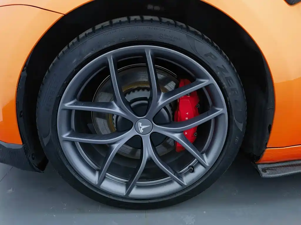 Tesla Model 3 — миниатюра 17