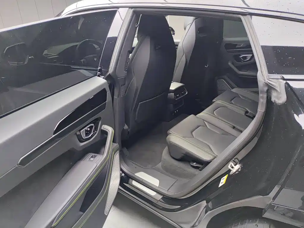 Lamborghini Urus 2023 4.0T V8 S