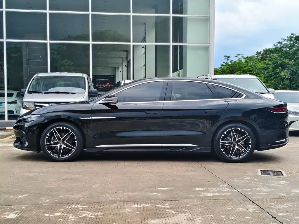 BYD Han 2025 EV 605KM Luxury