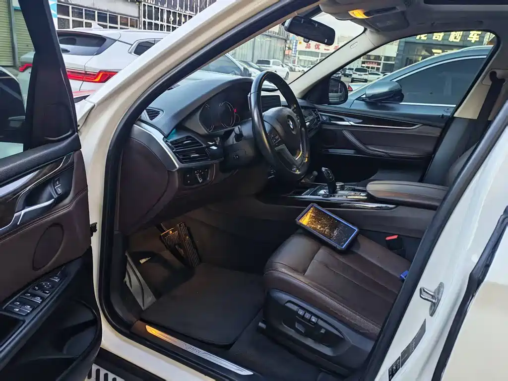 BMW X5 (Import) — миниатюра 6
