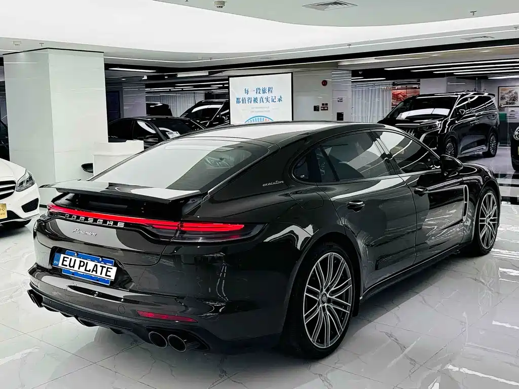 Porsche Panamera — миниатюра 6