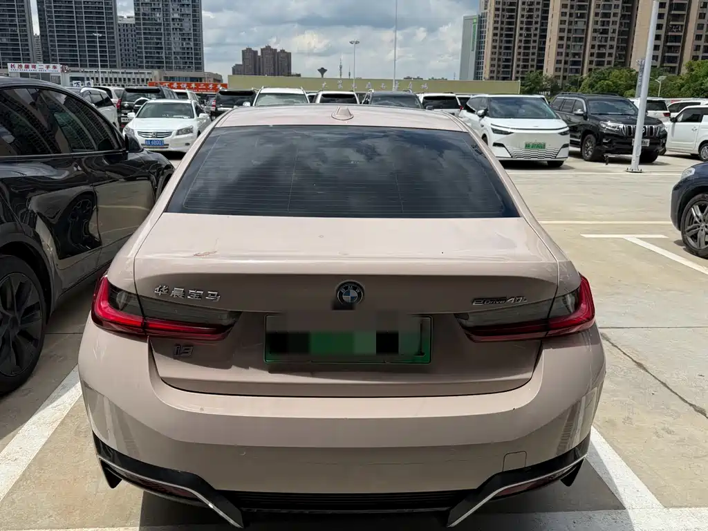 BMW i3 2024 eDrive 40 L