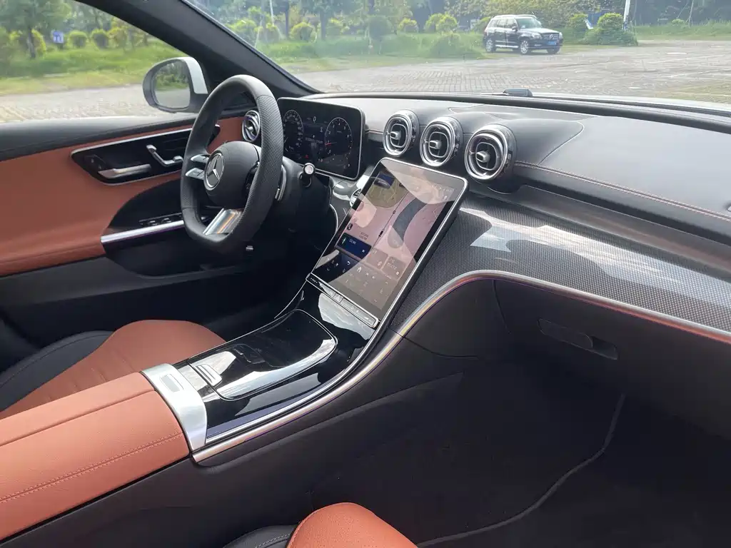 Mercedes-Benz C-Class — миниатюра 15