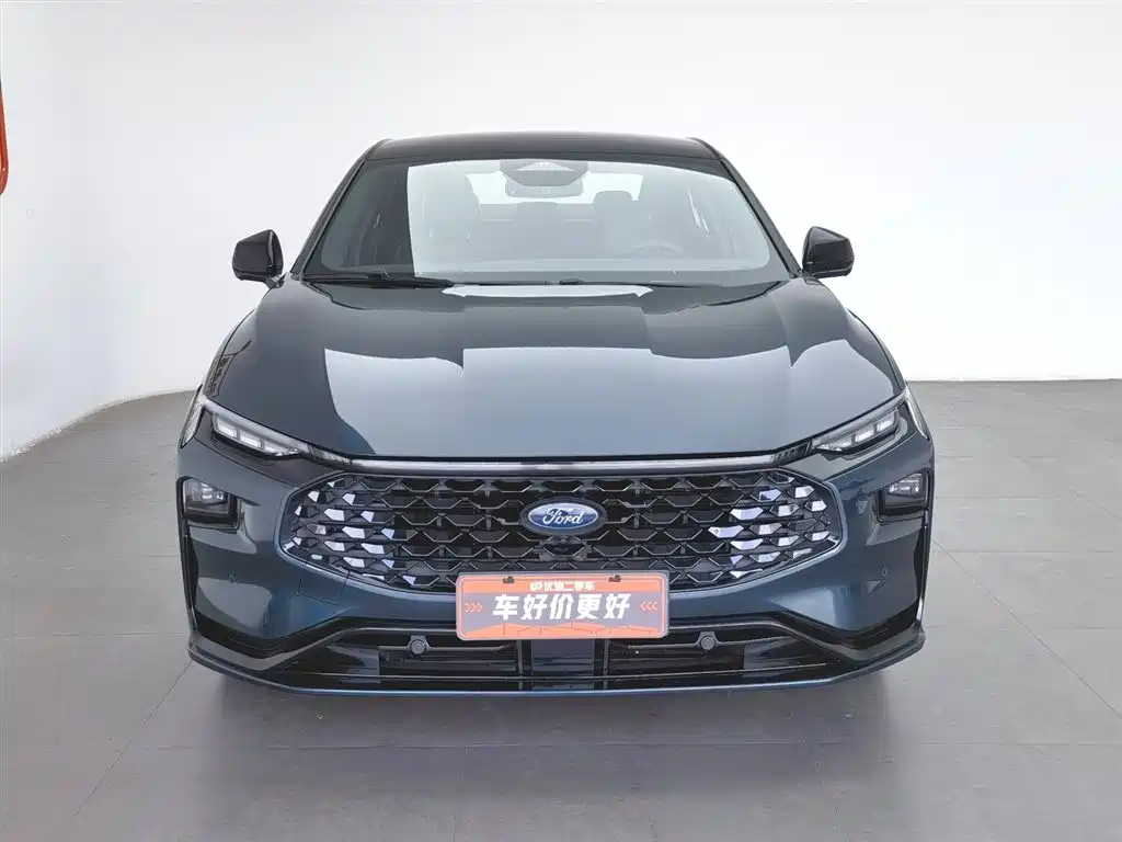 Ford Mondeo 2023 1.5T E- ST-Line