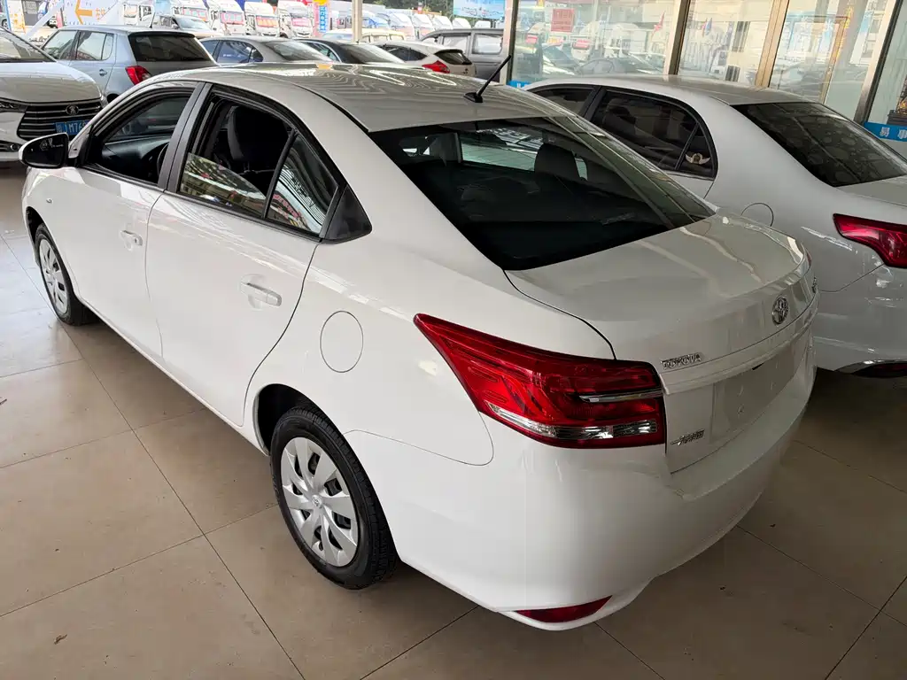 Toyota Vios — миниатюра 11