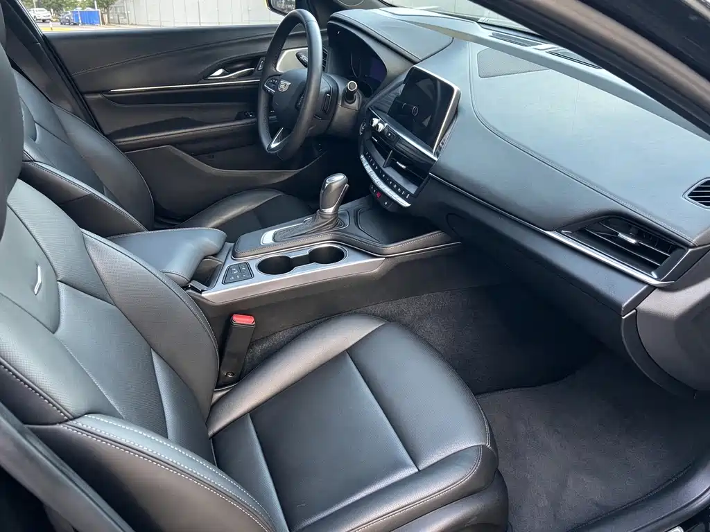 Cadillac CT4 — миниатюра 14