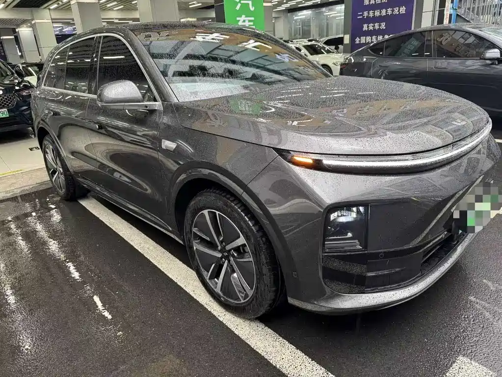 Li Auto L6