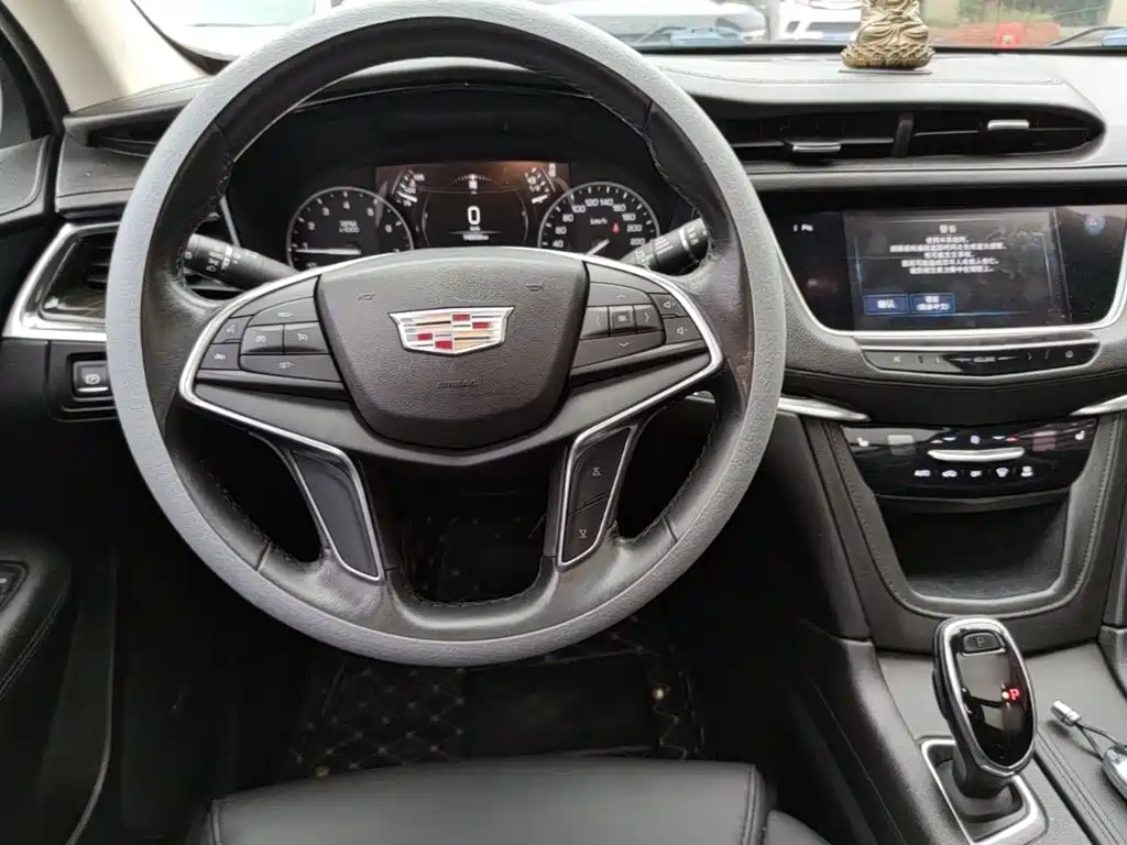 Cadillac XT5 — миниатюра 11