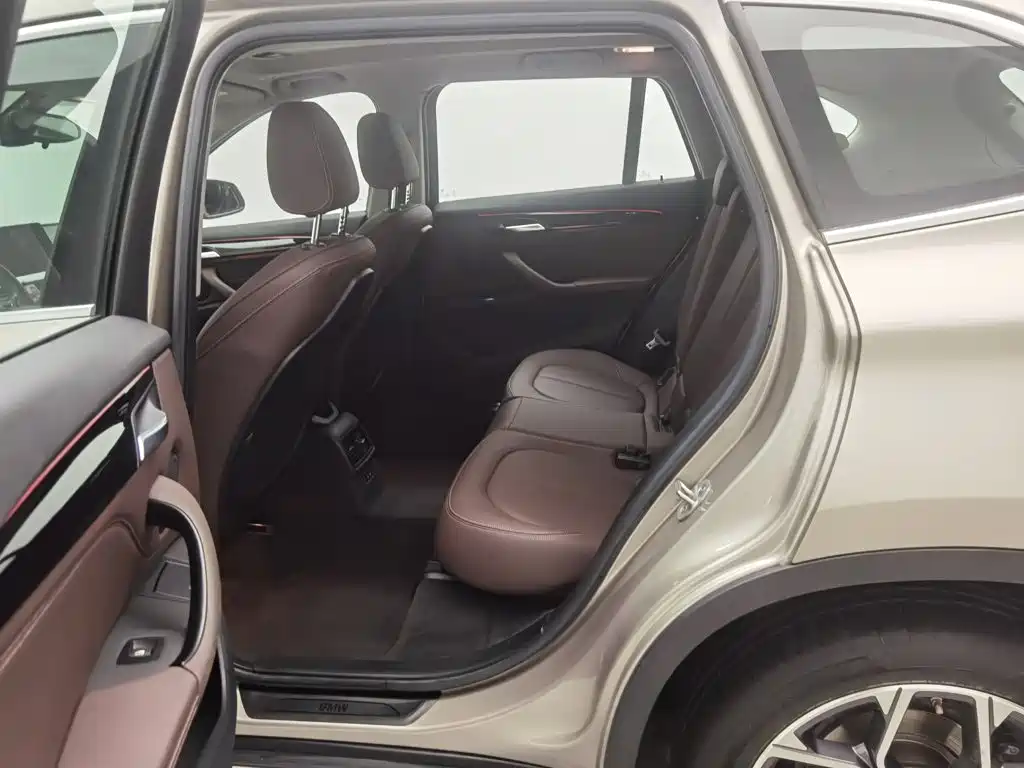 BMW X1 — миниатюра 15