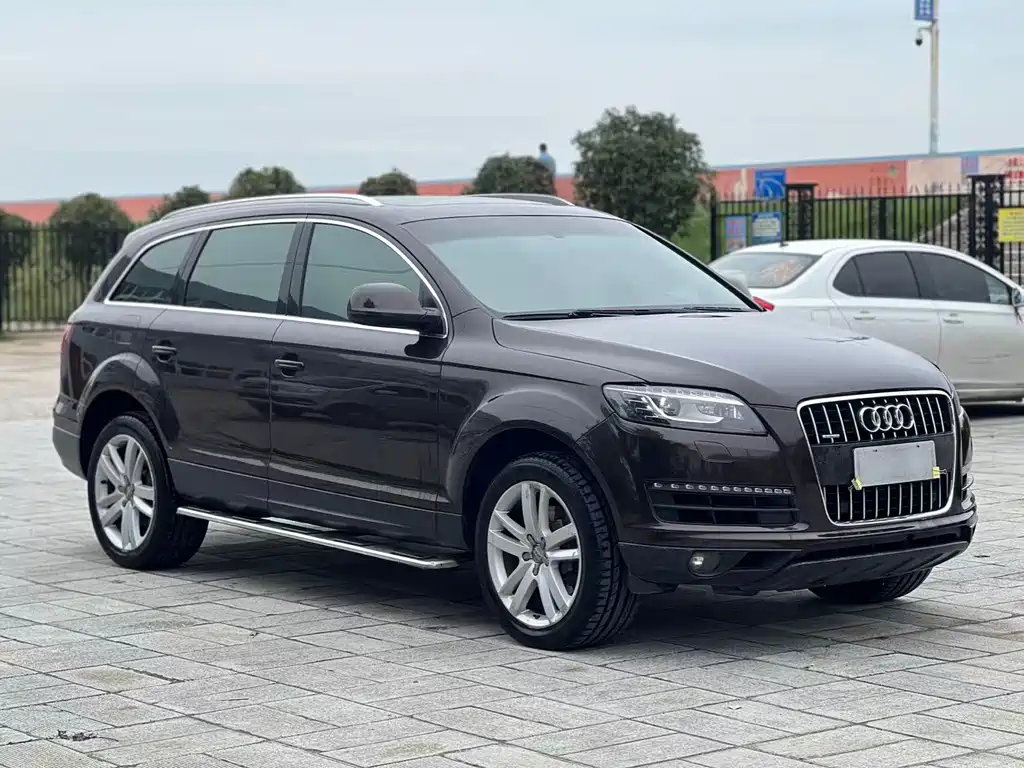 Audi Q7 — миниатюра 3