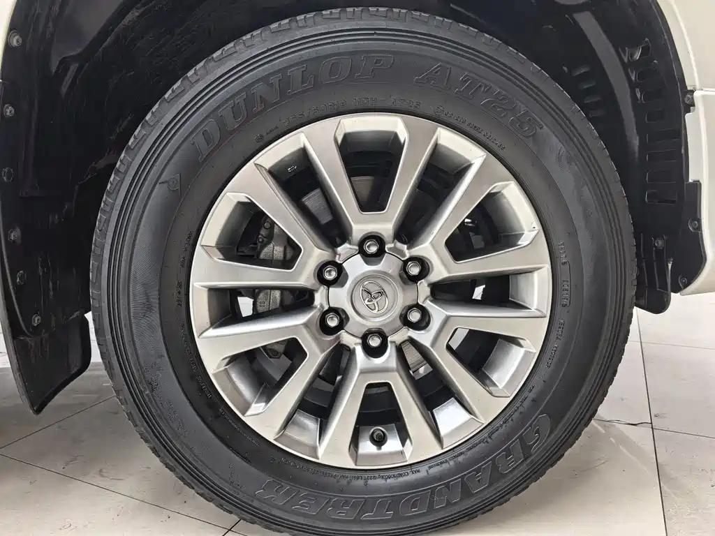 Toyota Prado — миниатюра 20