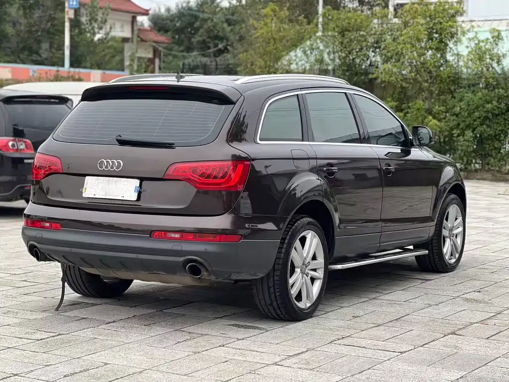 Audi Q7 — миниатюра 10