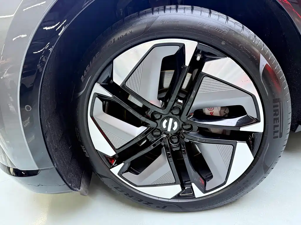 HiPhi HiPhi Y 2023 560km Elite