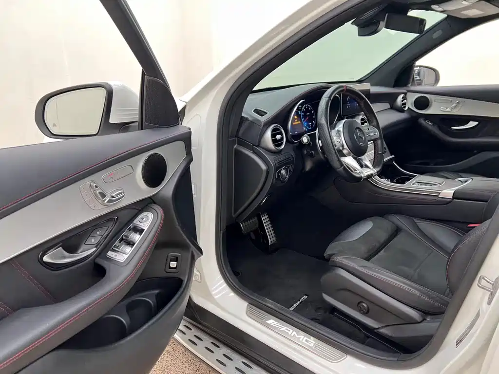 MERCEDES-BENZ GLC AMG
