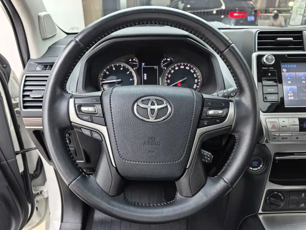 Toyota Prado — миниатюра 15