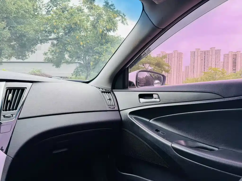 Hyundai Sonata — миниатюра 10