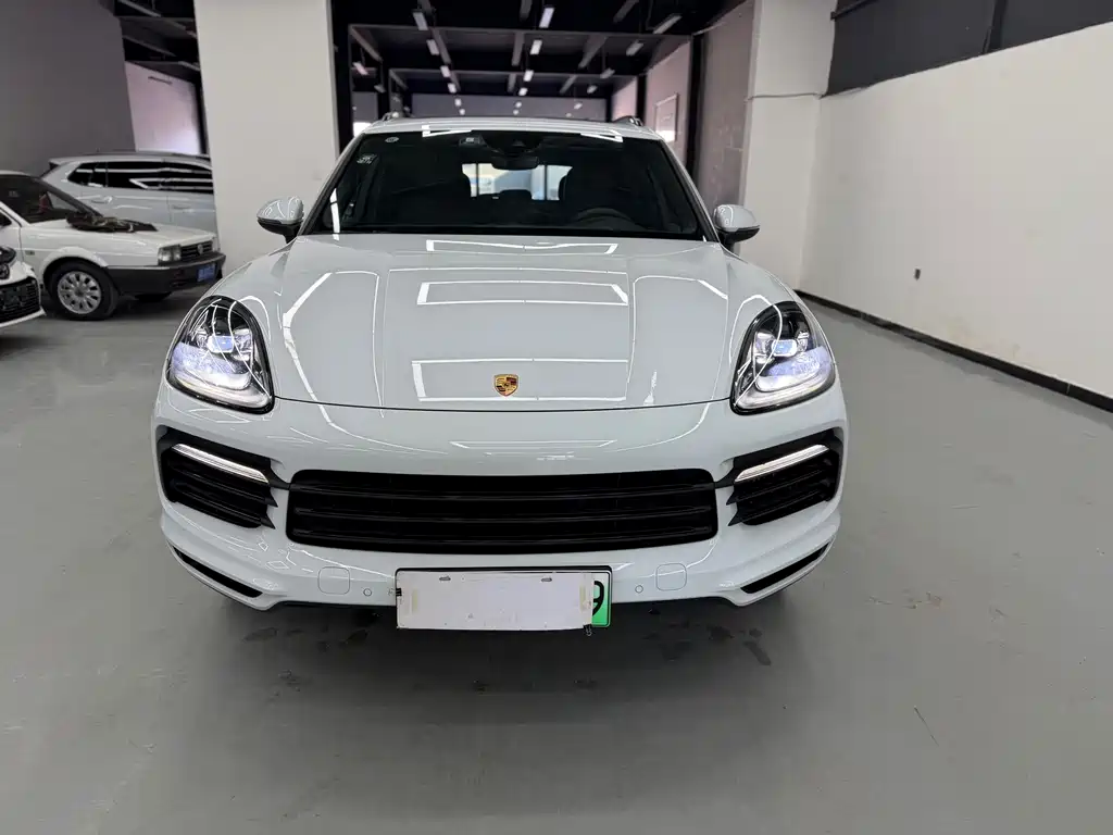 PORSCHE CAYENNE NEW ENERGY