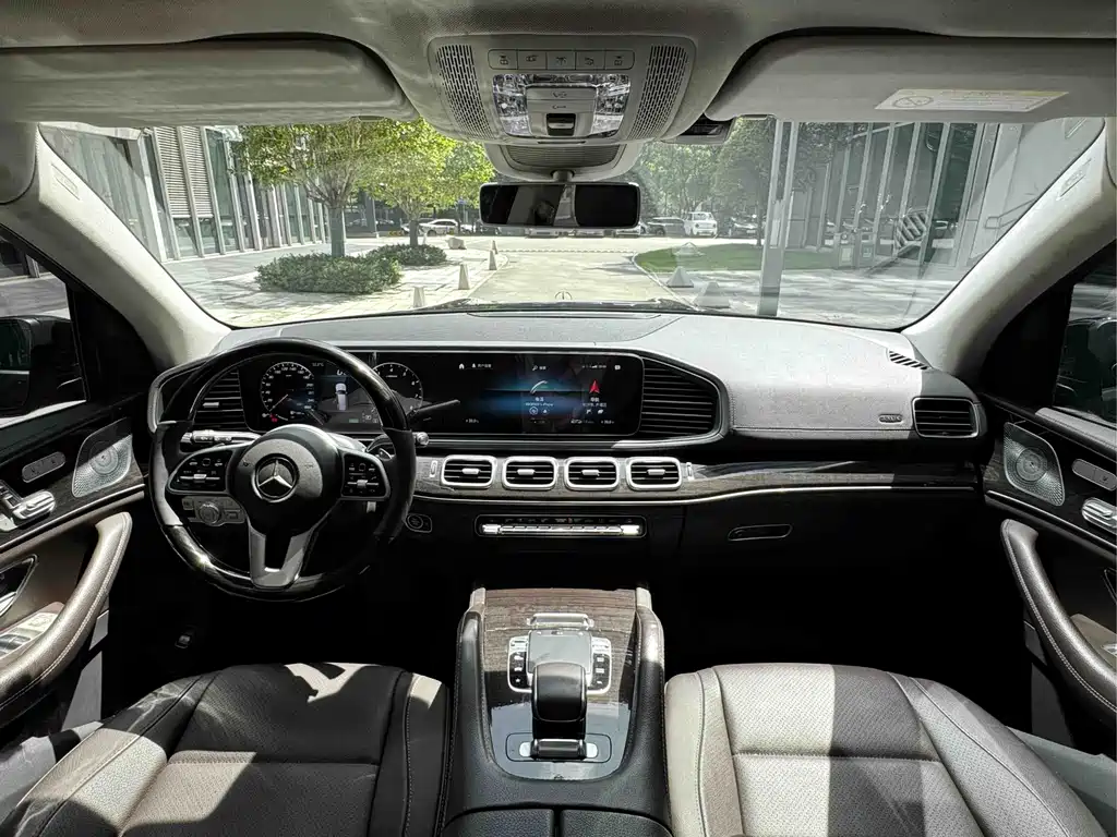 Mercedes-Benz GLS — миниатюра 5