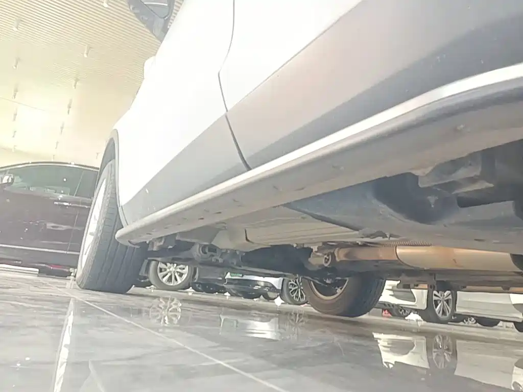 Land Rover Discovery Sport — миниатюра 22