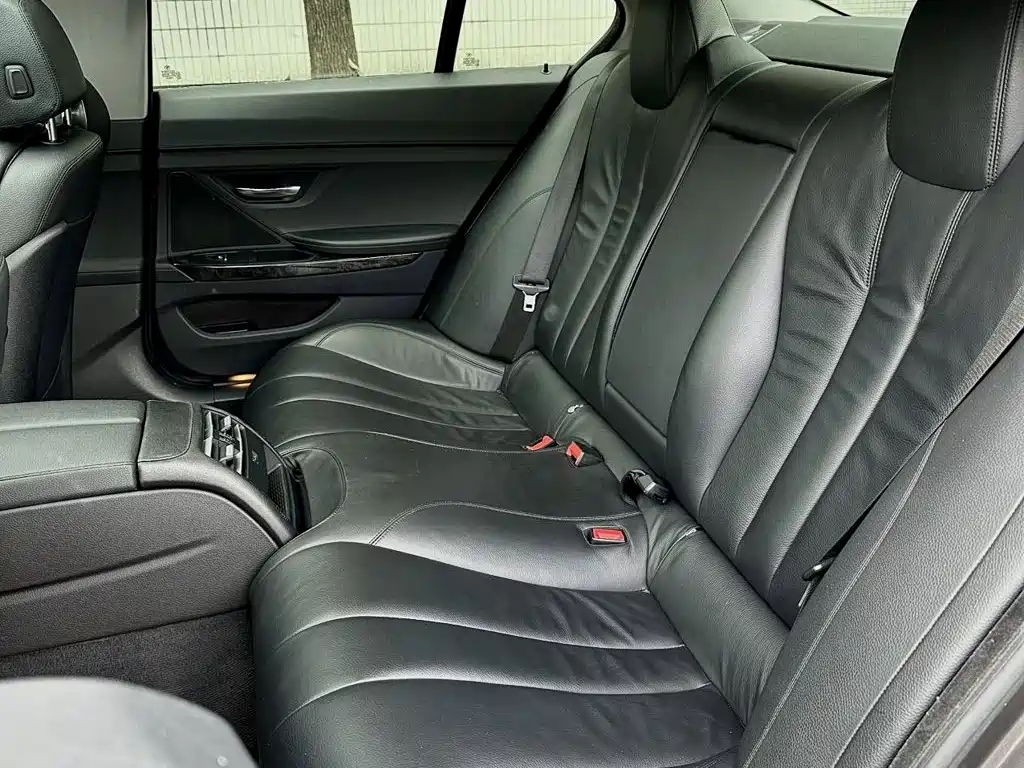 BMW 6 Series — миниатюра 14