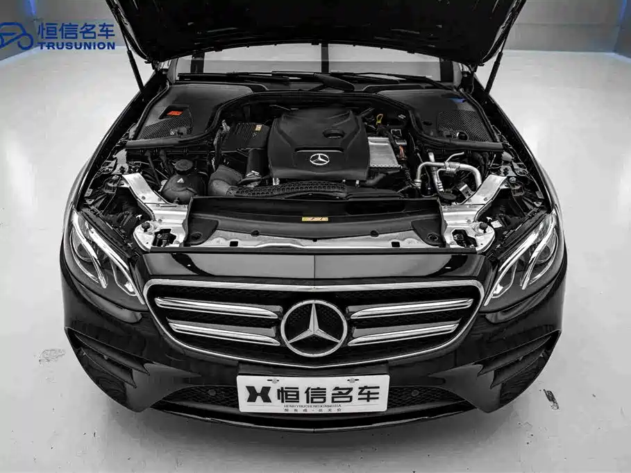 Mercedes-Benz E-Class — миниатюра 21