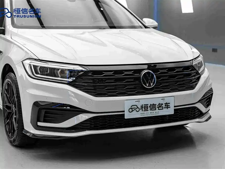 Volkswagen Sagitar — миниатюра 9