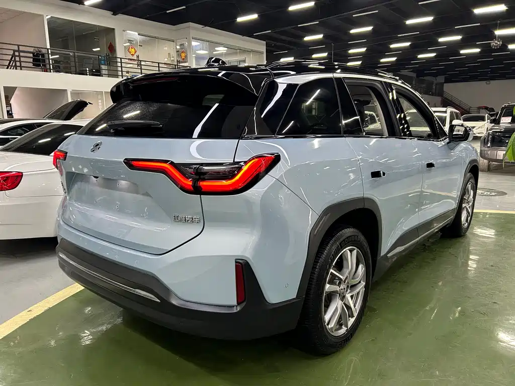NIO NIO ES6