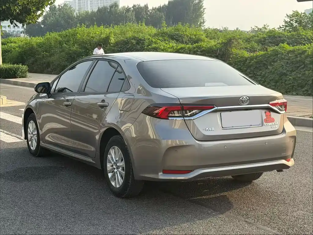 Toyota Corolla — миниатюра 7
