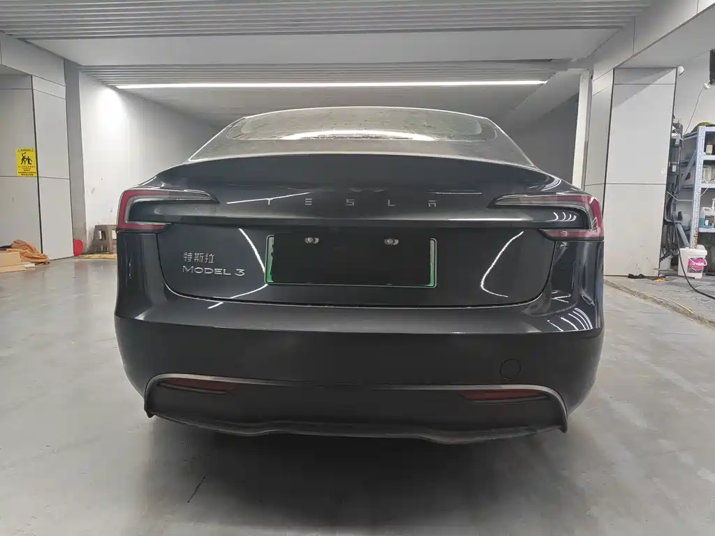 Tesla Model 3 — миниатюра 14