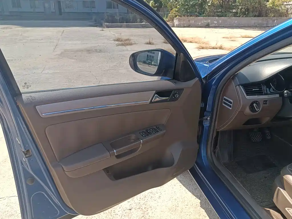 Volkswagen Bora — миниатюра 6