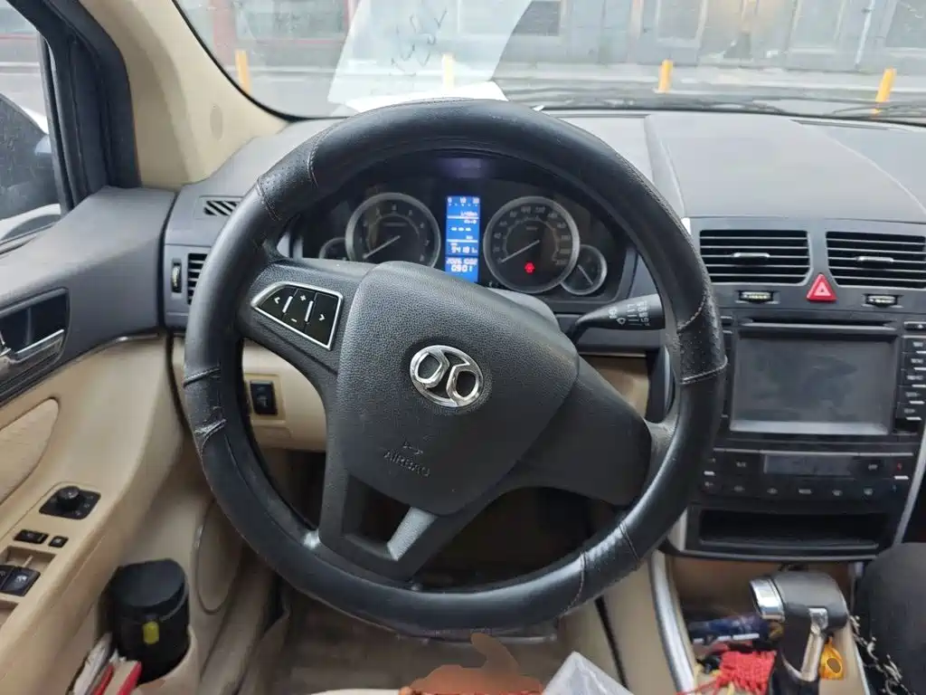 BAIC E-Series — миниатюра 11