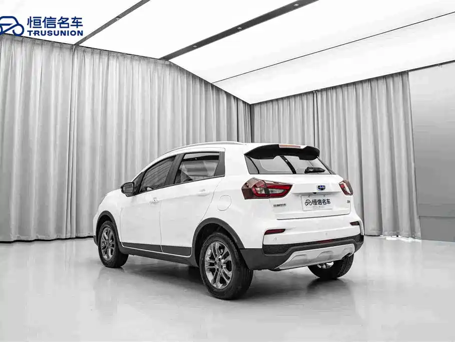 Geely Vision X3 — миниатюра 7
