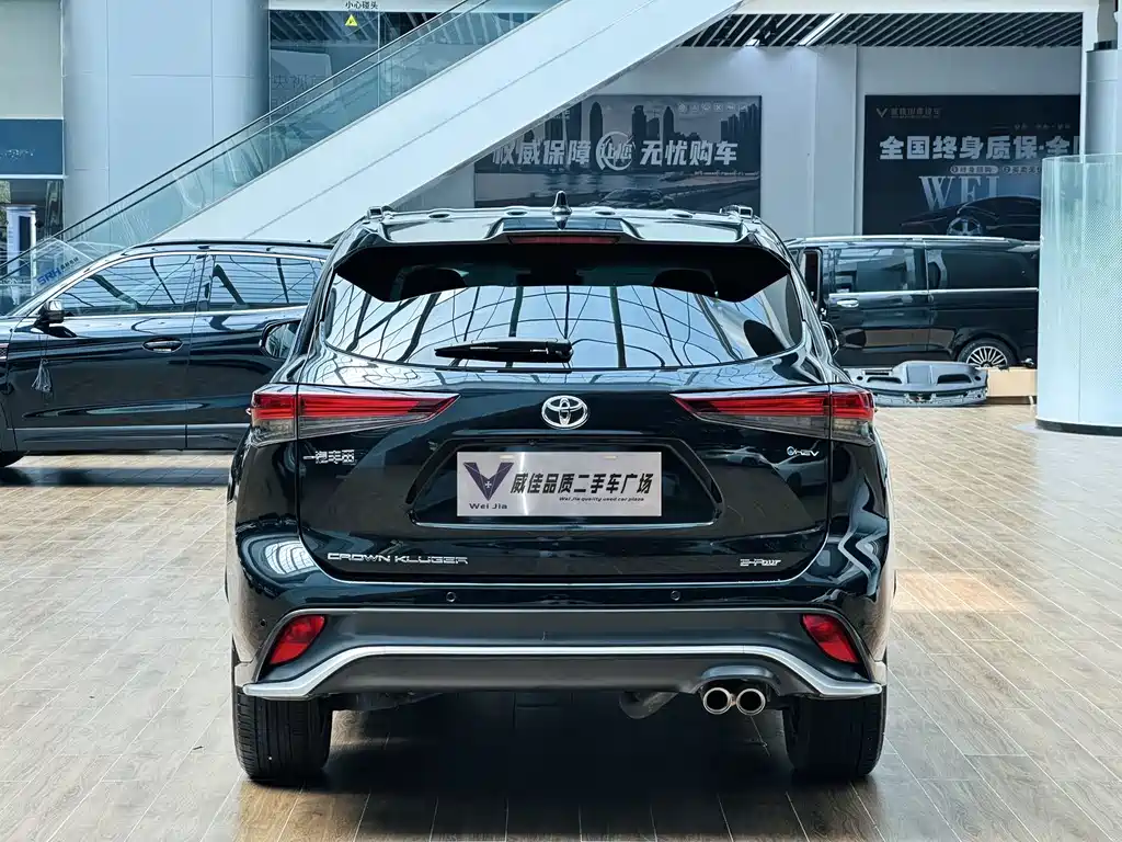 Toyota Crown Kluger — миниатюра 8
