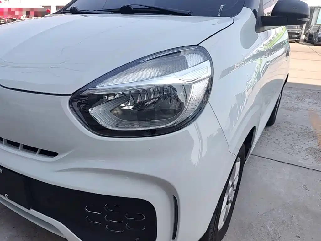 Roewe Clever — миниатюра 24