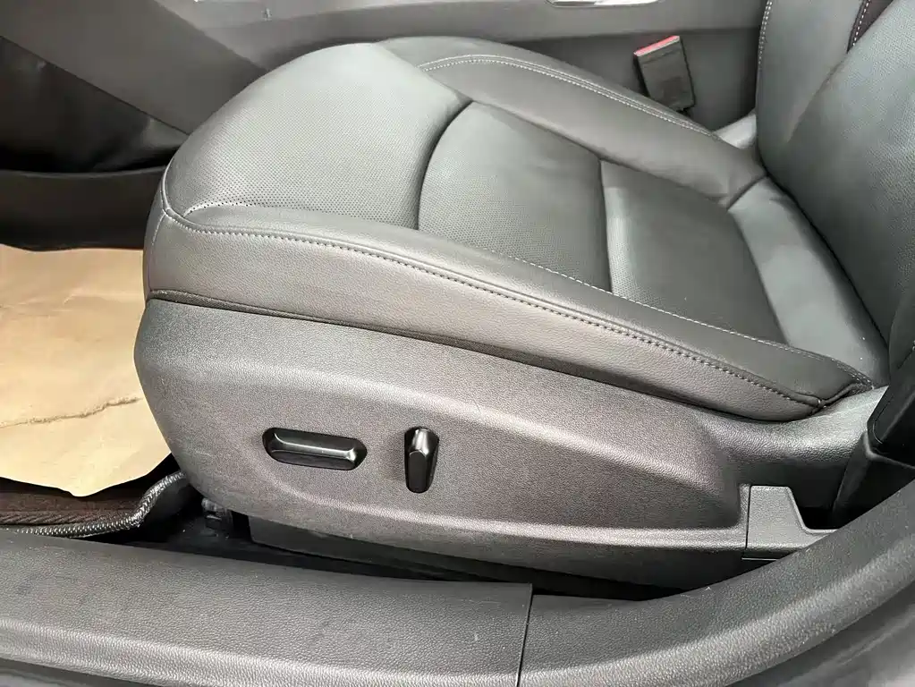 Chevrolet Malibu — миниатюра 18