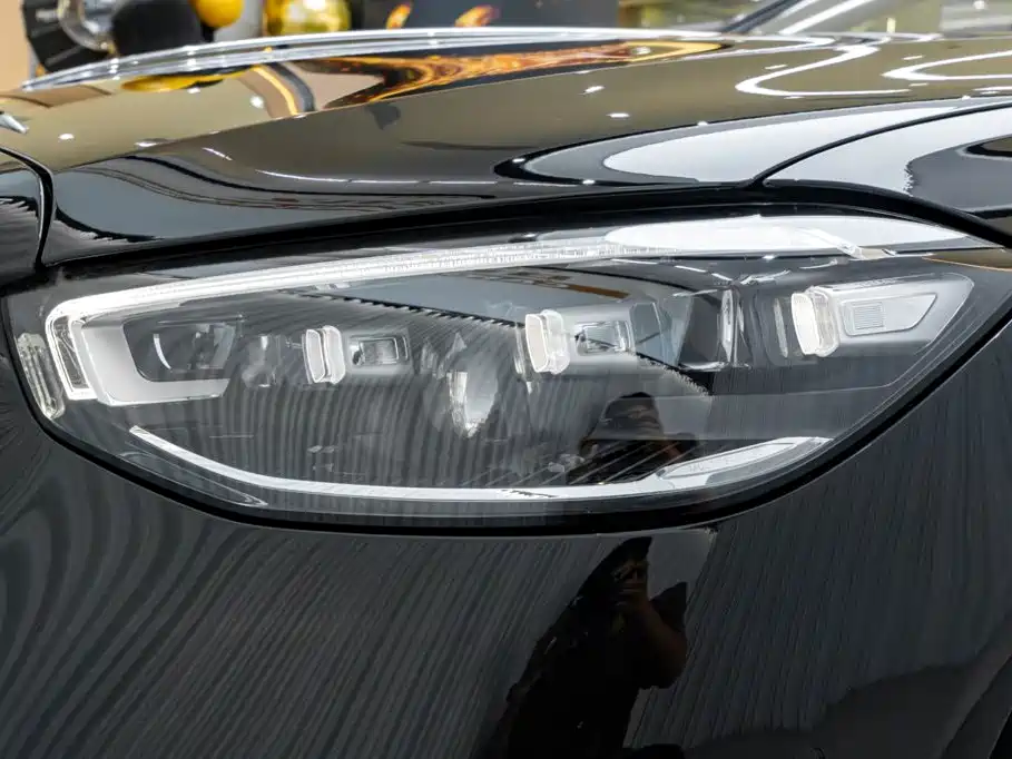 Mercedes-Benz S-Class — миниатюра 8