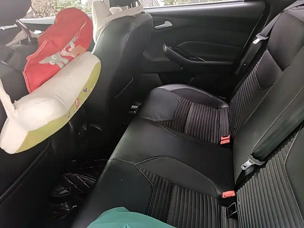 Ford Focus — миниатюра 17