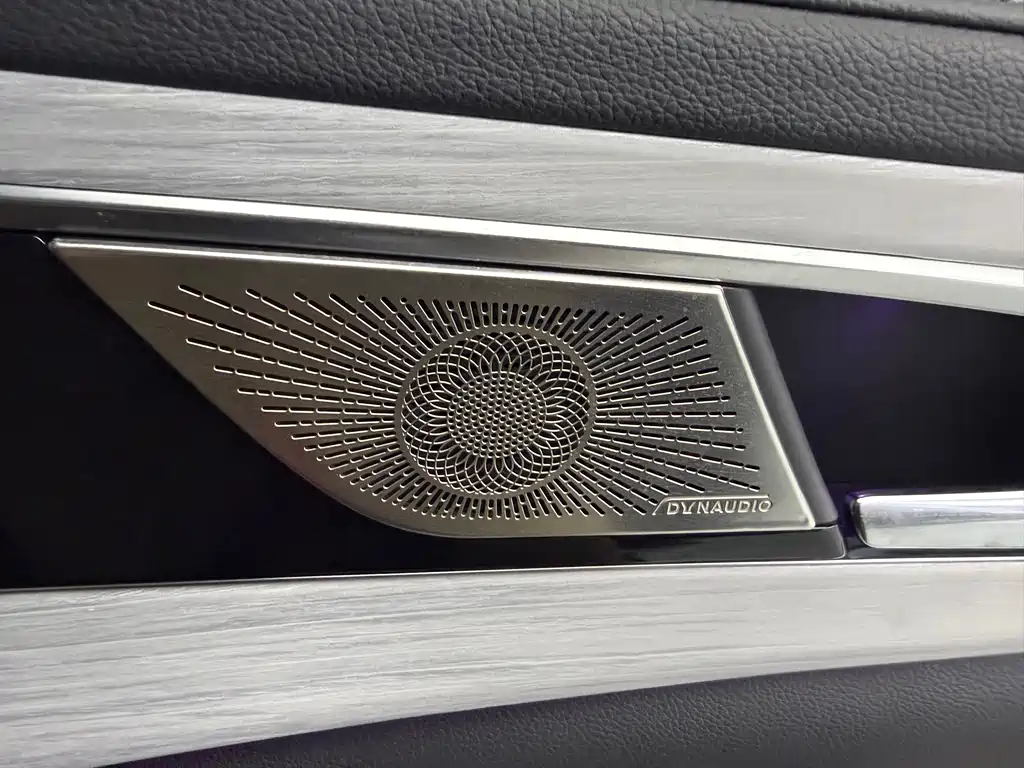 Hongqi Hongqi H5 — миниатюра 15