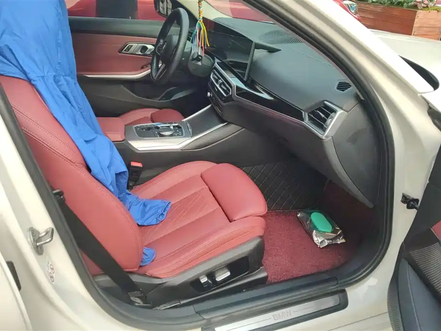 BMW i3 2022 eDrive 35 L
