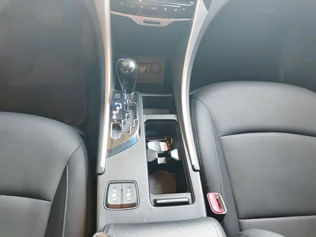 Hyundai Sonata — миниатюра 14
