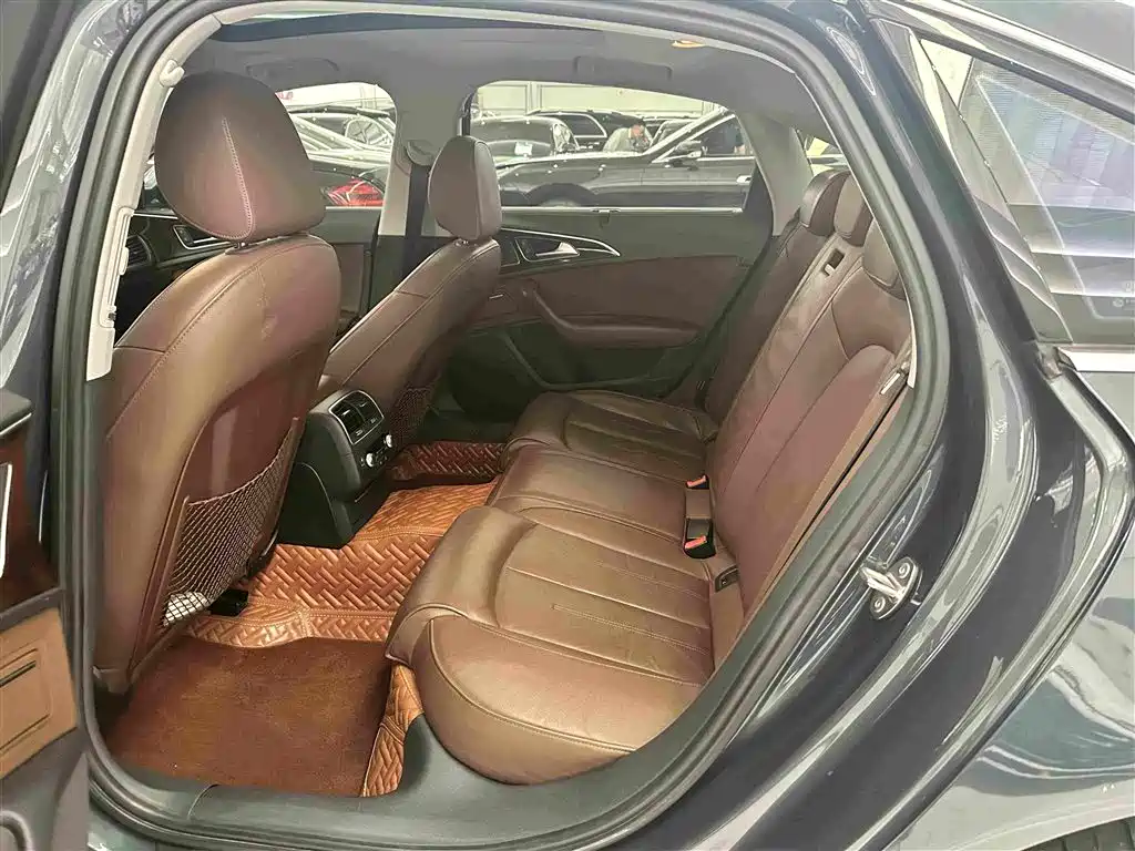 Audi A6L — миниатюра 12