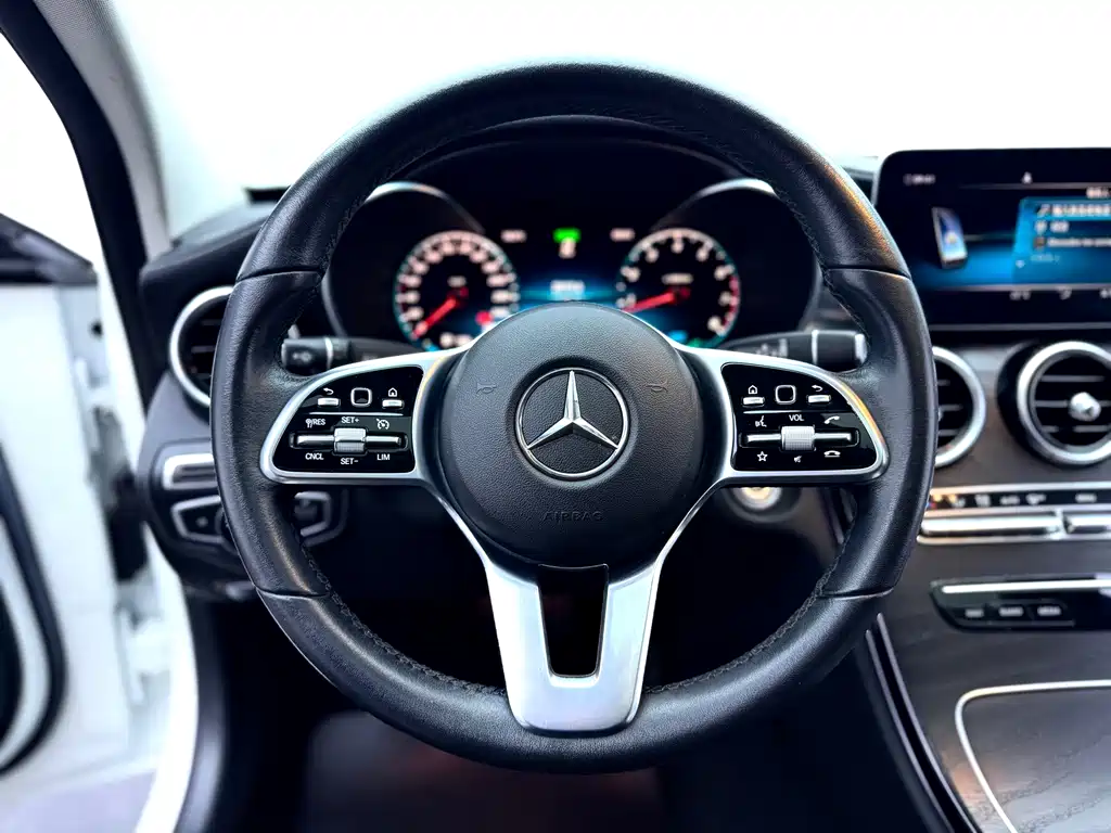Mercedes-Benz C-Class — миниатюра 20