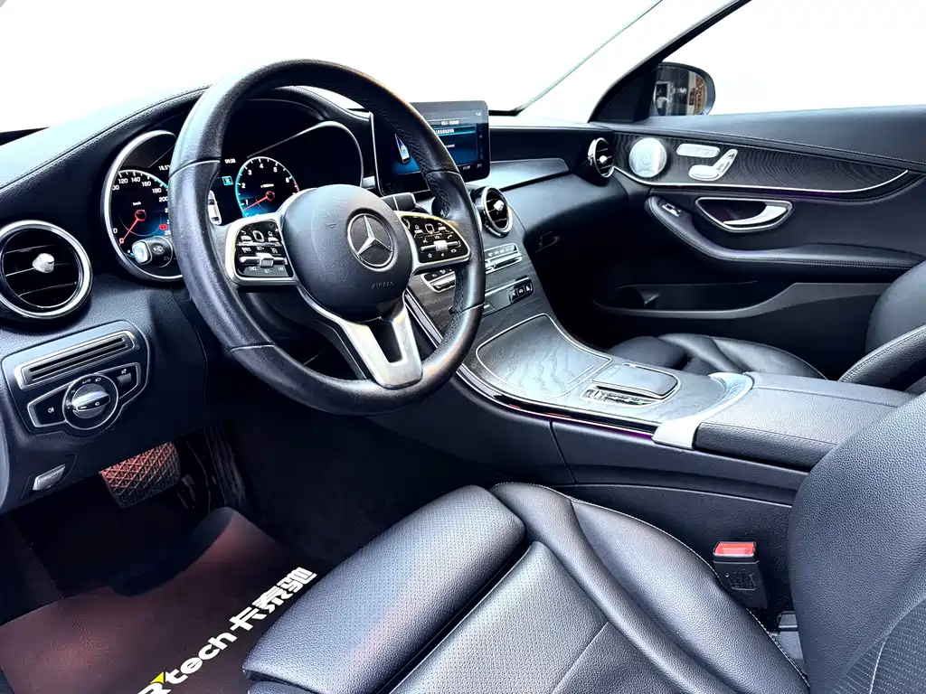 Mercedes-Benz C-Class — миниатюра 12