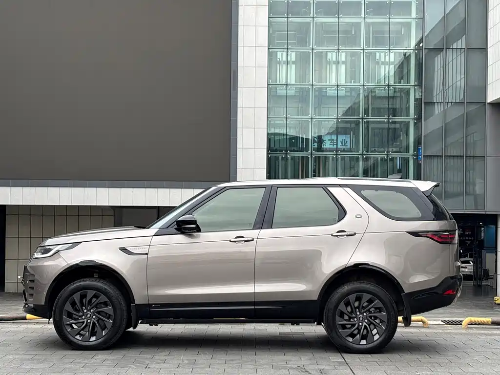 Land Rover Discovery — миниатюра 4