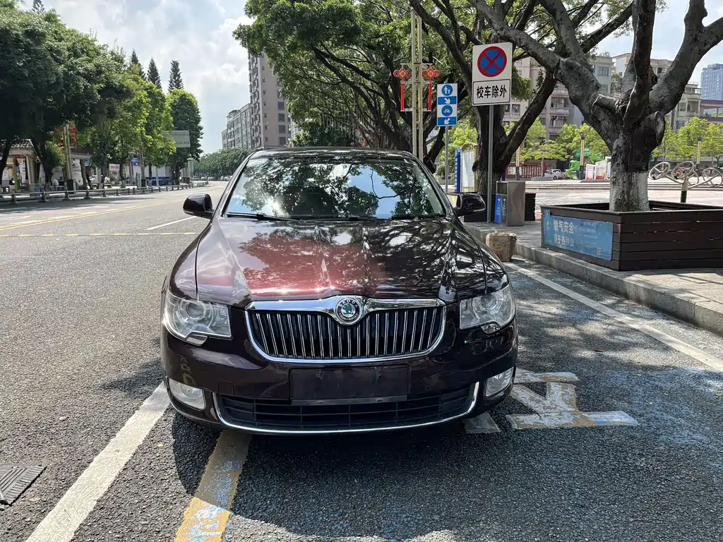 Skoda Superb — миниатюра 2