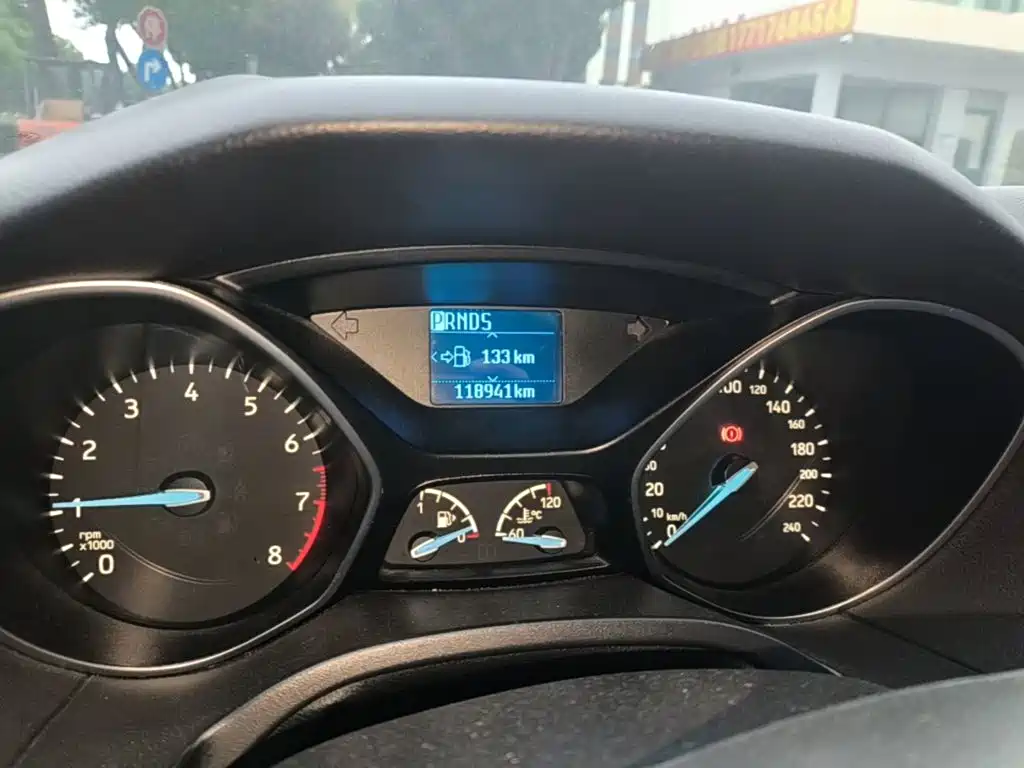 Ford Focus — миниатюра 12