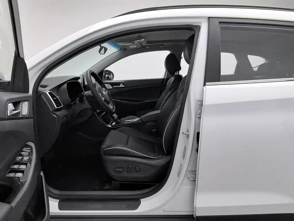 Hyundai Tucson — миниатюра 10
